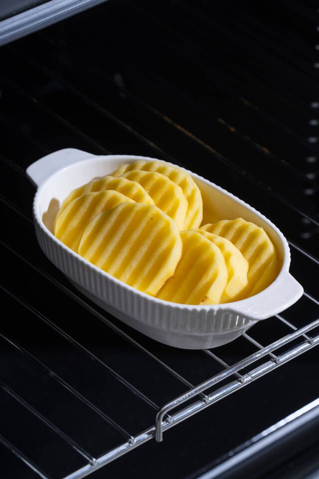 Nova Oval Fırın Kabı - 19 cm