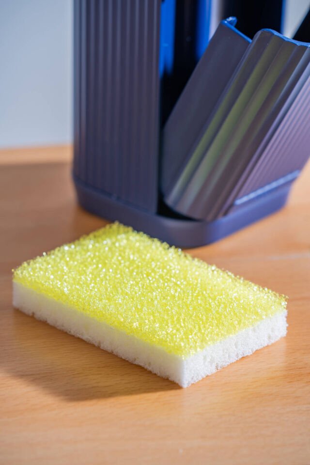 Snoppy Sünger Hazneli Sıvı Sabunluk Lacivert - 19 cm