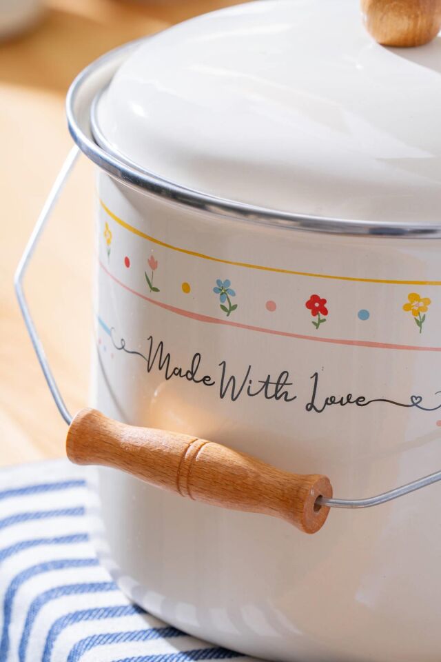 Made With Love Emaye Bakraç - 22 cm