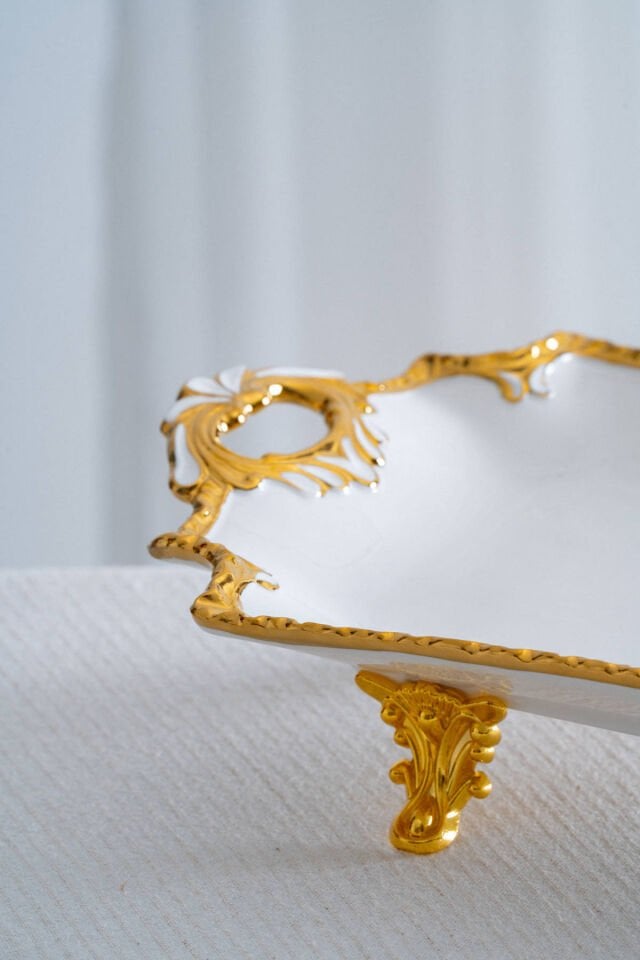 Edwina Ayaklı Dikdörtgen Porselen Sunumluk - 44 cm