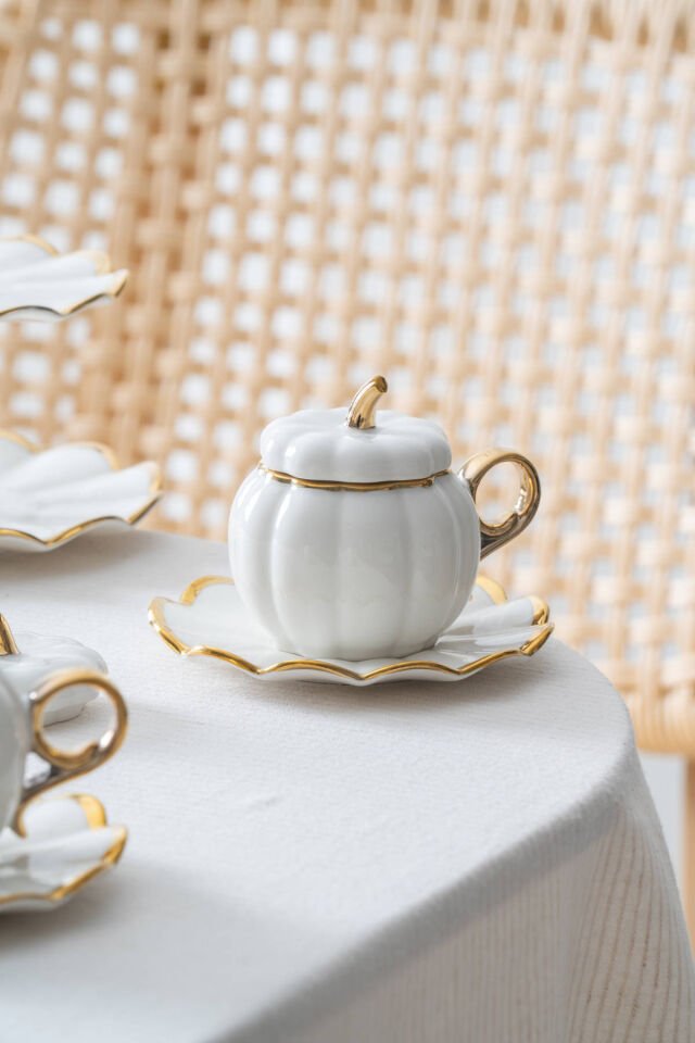 Betty 2 Kişilik Standlı Kahve Fincan Takımı Gold - 130 ml