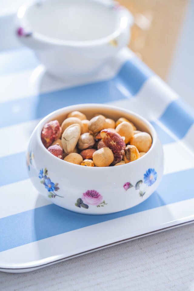 Leandra Yuvarlak Porselen Kase